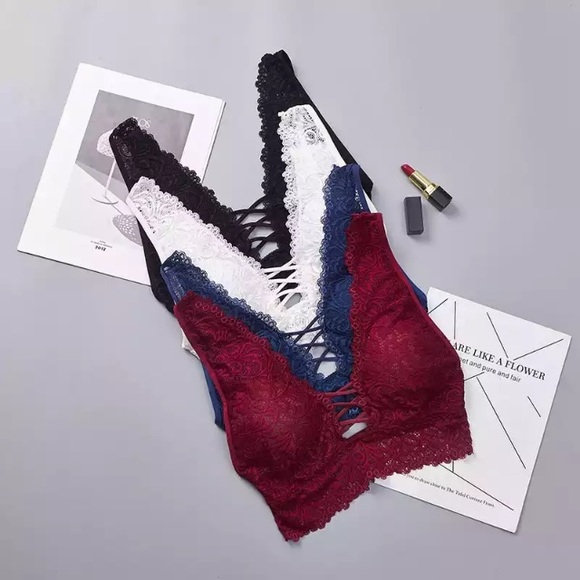 NWT red wide strap lace bralette size large - Picture 2 of 2